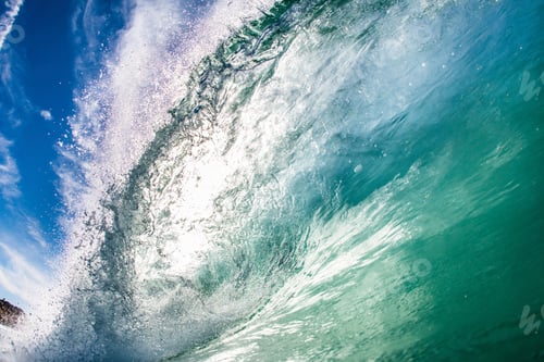 Preview: Barreling wave, California, USA