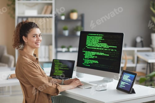 Preview: Woman working on computer