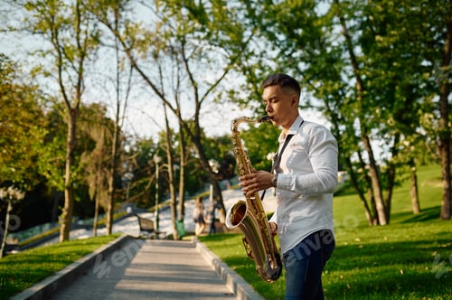 Preview: Young saxophonist plays the saxophone in park