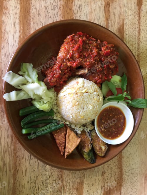 Preview: Nasi goreng ayam penyet balado