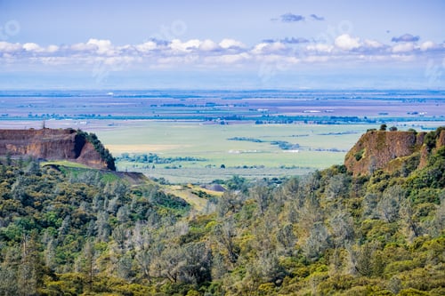 Preview: Aerial view of North Table mountain and the fields beyond