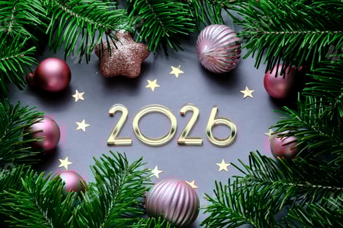 Visualização: Fundo de Ano Novo com 2026 em um fundo azul com decorações de Natal.