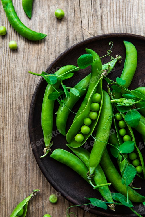 Preview: Fresh green peas