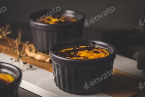 Preview: Bowls with Creme brulee