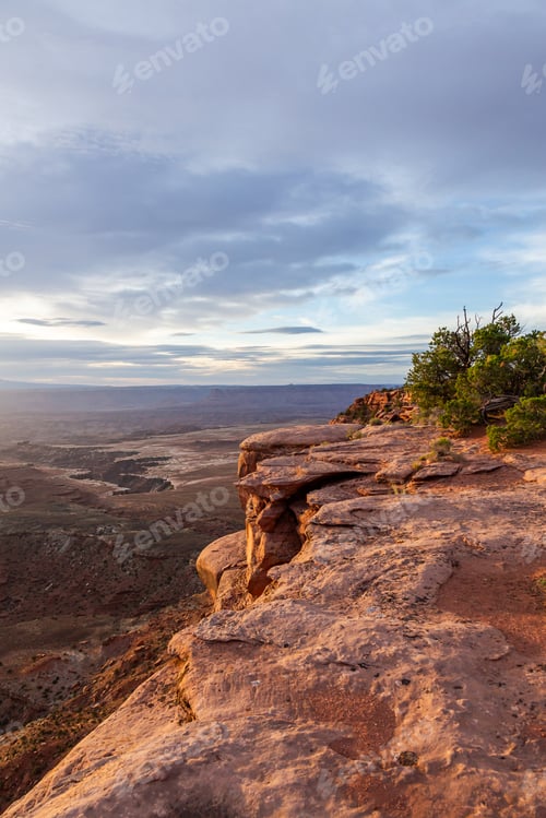 Preview: Scenic Utah Landscape With Dramatic Canyon Views