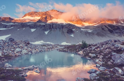 Preview: Mountains lake
