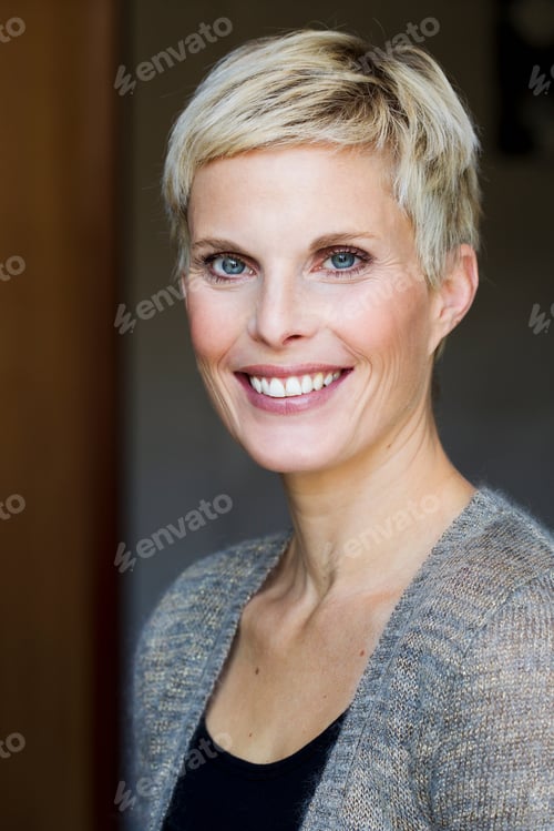 Preview: Close up of womans smiling face