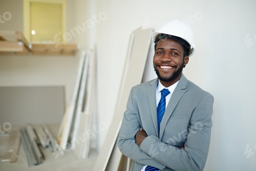 Preview: Engineer in suit