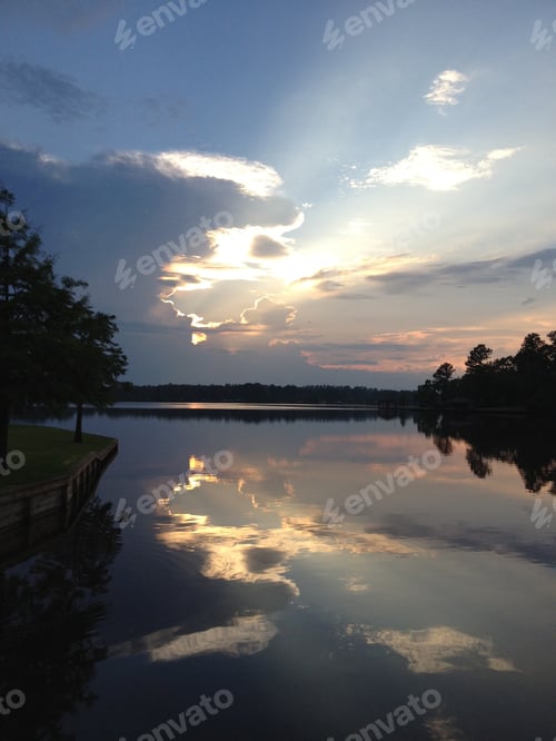 Preview: Beautiful sky reflection on the lake