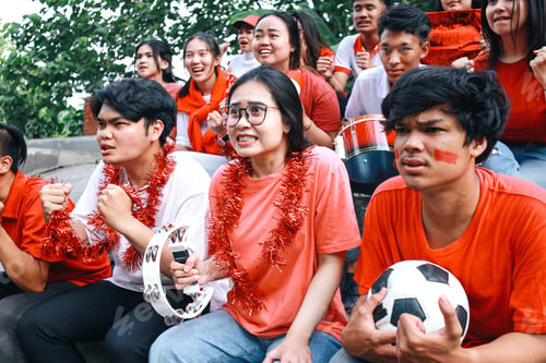 Preview: Football Fans Looking Nervous
