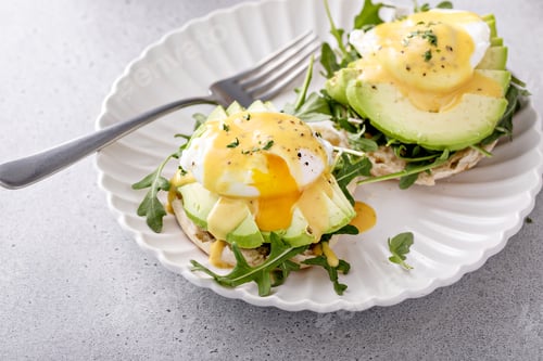 Preview: Healthy egg benedict with avocado and arugula