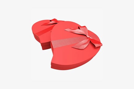 Preview: Stacked heart-shaped boxes with ribbons