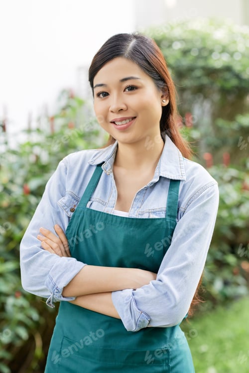 Preview: Young gardener outdoors