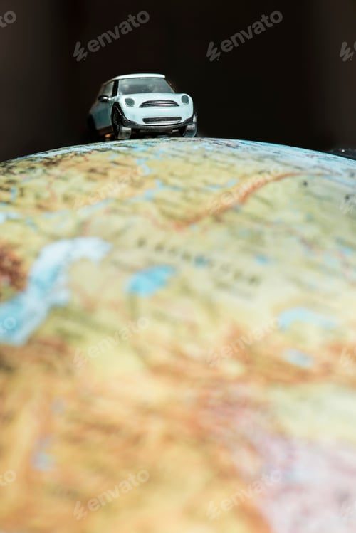 Preview: Car on globe