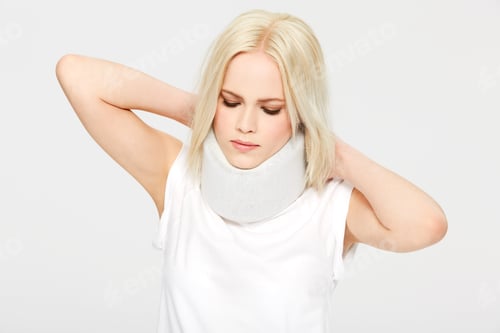 Preview: Feeling the strain on her neck