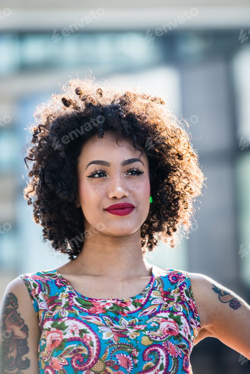 Preview: Beautiful afro-american girl