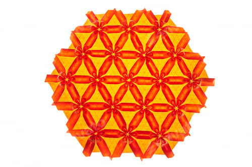 Preview: Red and orange tessellated origami
