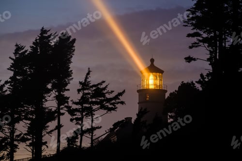 Preview: Heceta Head Lighthouse at night, built in 1892