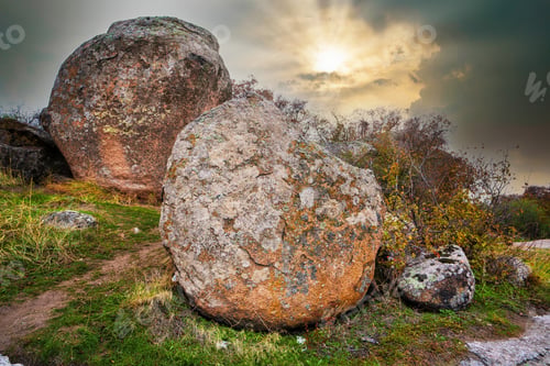 Preview: Huge deposits of stone minerals in a clearing bathed in warm sun
