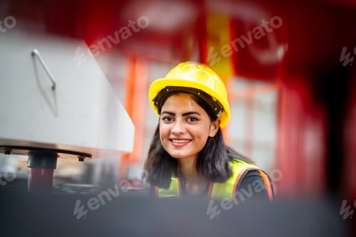 Preview: Industry engineer worker at factory