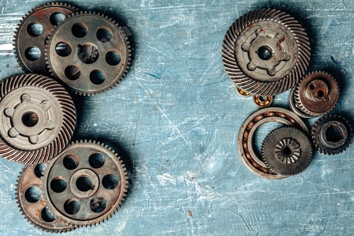 Preview: Top view of old rusty car parts