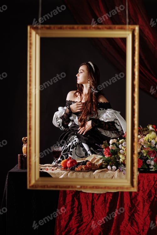 Preview: A woman in a Renaissance dress in a gold picture frame on a red background.