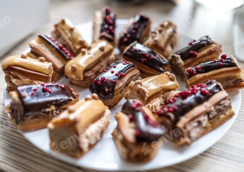 Preview: plate of eclairs