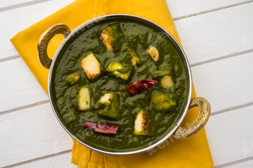 Preview: Indian style Palak Paneer Or Spinack Cottage Cheese Curry