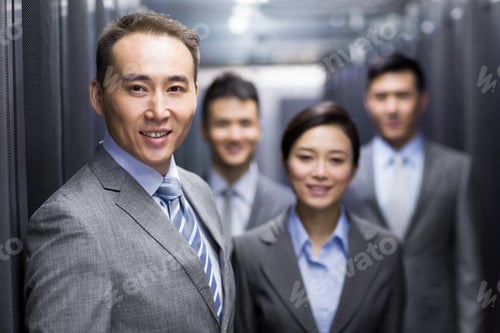 Preview: Portrait of business team