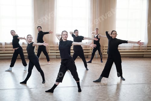Preview: Contemporary Dancers Rehearsal
