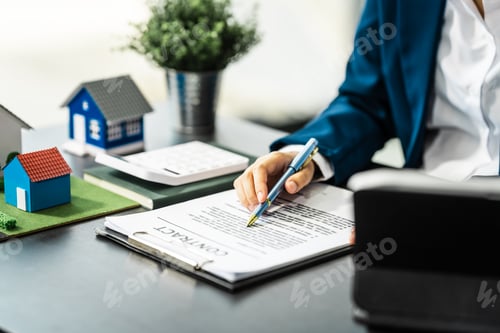 Preview: Signing a Contract on Real Estate Purchase