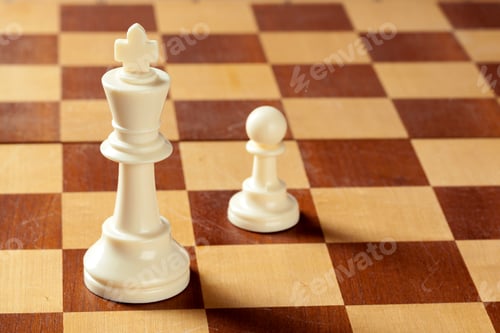 Preview: Chess business concept, leader and success.