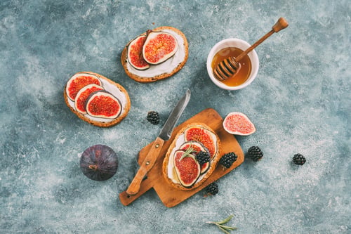Preview: Sandwich with fresh figs