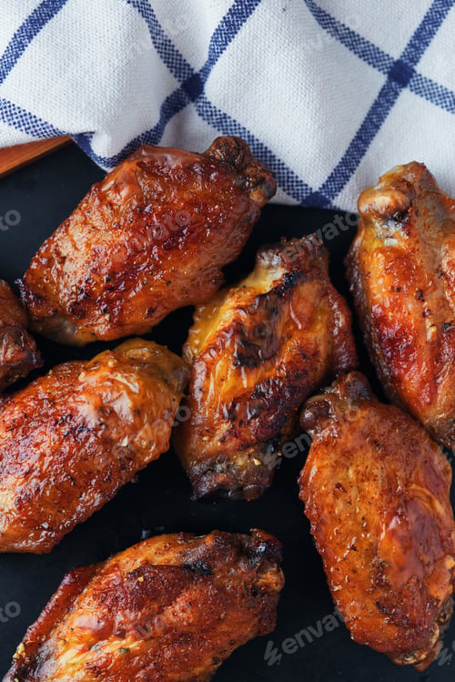 Preview: The beautiful brown color barbecue chicken wings