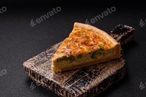 Preview: Delicious quiche with broccoli, chicken or salmon and cheese