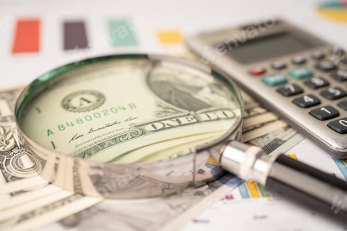Preview: Magnifying glass and US dollar banknotes on graph background, Banking Account, Investment