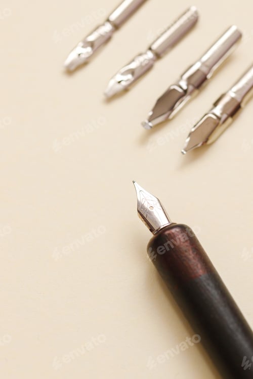 Preview: Calligraphy: Set of vingate fountain pens. Artistic equipment. Calligraphic accessories