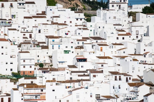 Preview: white houses Spanish