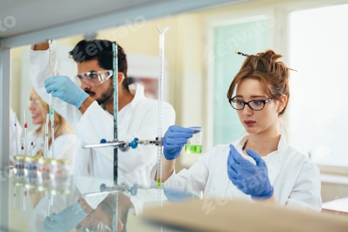 Preview: Scientist working at the laboratory