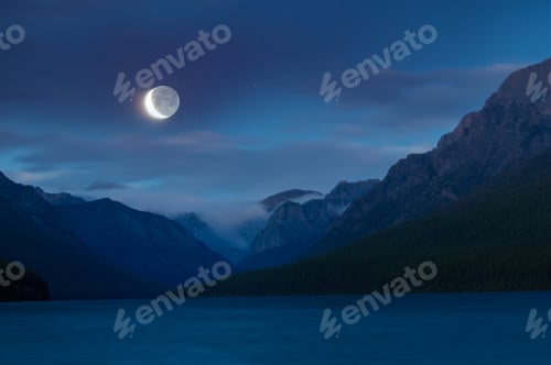 Preview: Lake in night time
