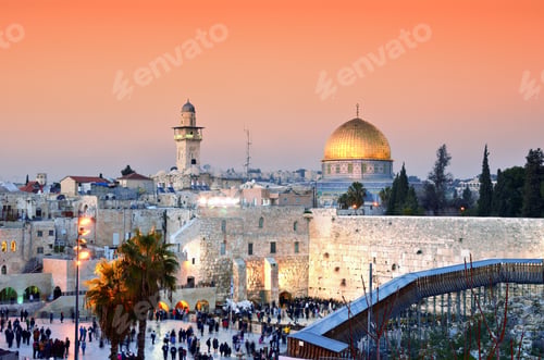 Preview: Skyline Of The Old City At He Western Wall And Temple Mount In Jerusalem, Israel.