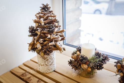 Preview: Eco friendly Christmas tree from bark and wood and candles