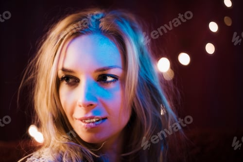 Preview: Headshot of smiling woman