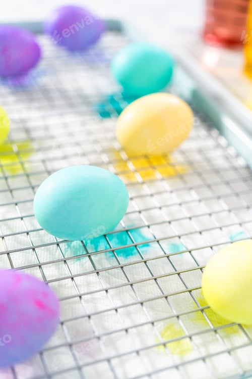 Preview: Easter egg coloring