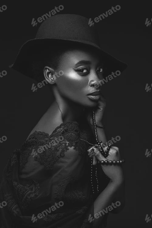 Preview: Beautiful girl in black hat