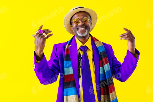 Preview: Cool senior man with fashionable outfit portrait