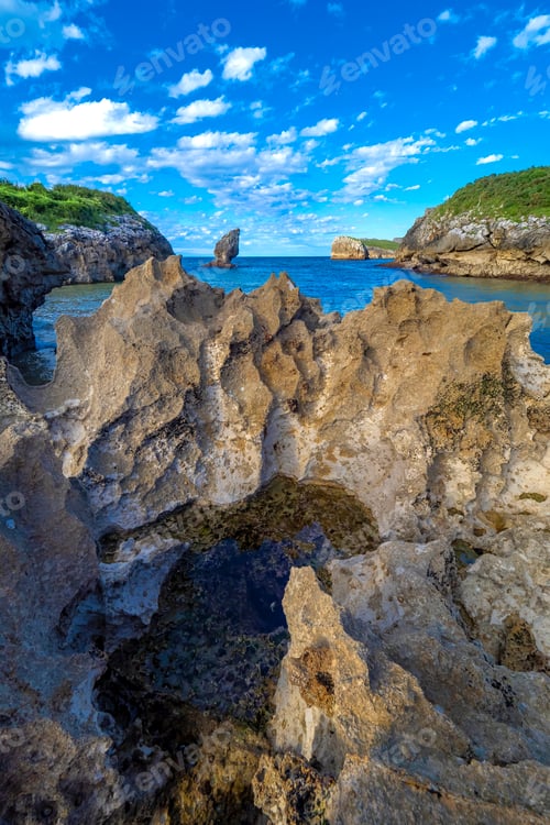 Preview: Beach of Buelna, Buelna, Asturias, Spain