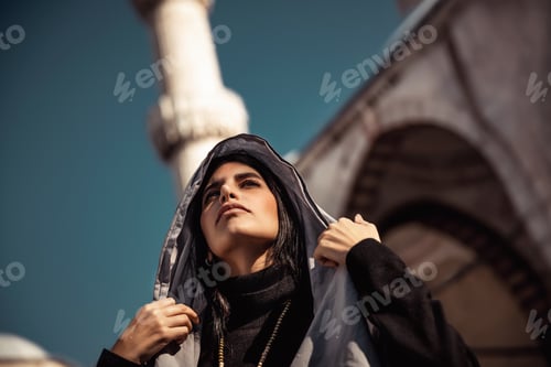 Preview: Beautiful Arabic woman