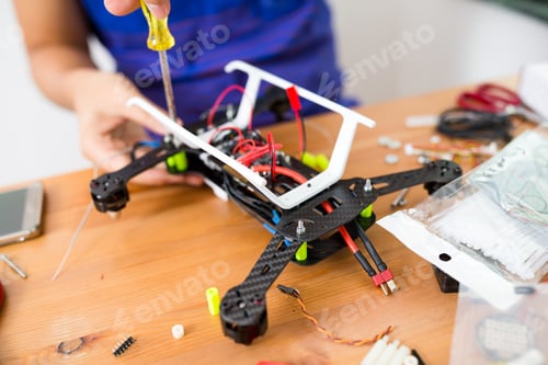 Preview: Flying drone Installation