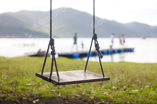 Preview: Empty swing seat, Florianopolis, Santa Catarina, Brazil
